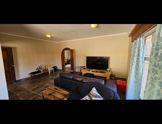 5 BEDROOM HOUSE FOR SALE IN WELGELEGEN
